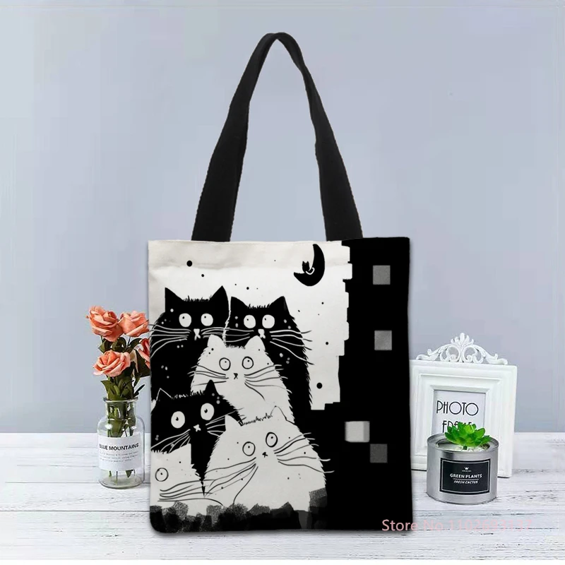 Black White Cat Tote Bag Retro Art Fashion Travel Bag Women Portable Eco Shopping High Quality Foldable Handbag Ladies Bags