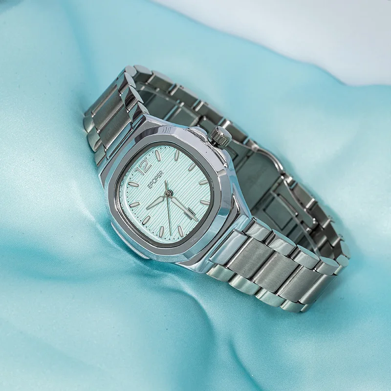 Stylish casual high-value watch with large dial and date displayversatile couple watch, trendy women's watch, women's wristwatch