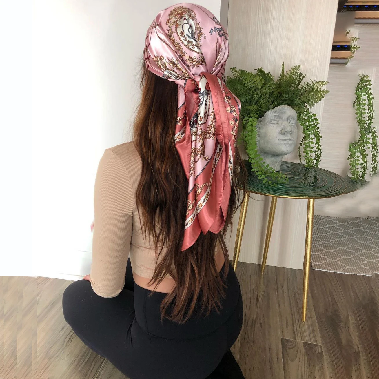 Silk Head Scarf Women Luxury Fashion Hair Scarve Beautiful Foulard Soft Satin Shawl Kerchief 90cm Square Neck Headscarf Bandana