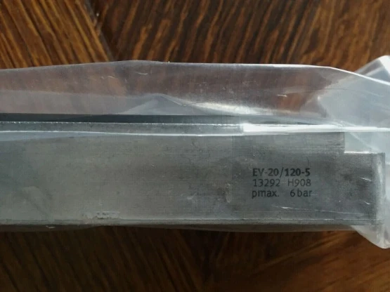 

Brand New EV-20/120-5 13292 Diaphragm Clamping Cylinder Quality Assurance Fast delivery