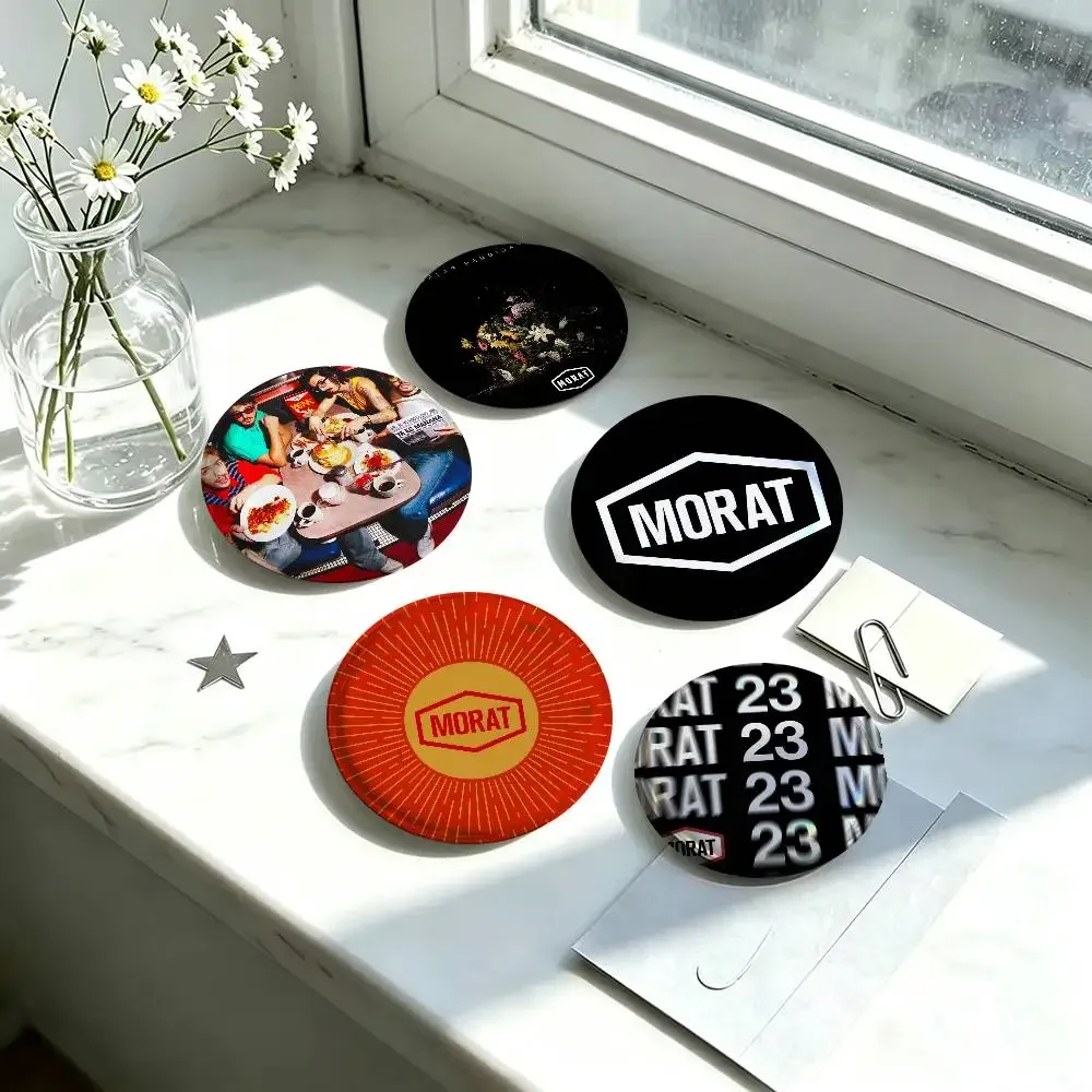 M-Morat Band Si Ayer Fuera Hoy Ya Es Manana Pin Metal Cute Brooch Collar Lapel Pin Badge Women Fashion Cartoon Lover Creative
