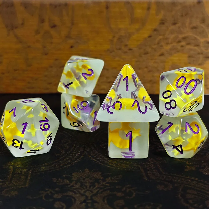 7 قطعة/المجموعة مضيئة نرد متعدد السطوح نجوم القمر الراتنج مجموعة نرد عدد الزينة ل DND TRPG ألعاب مجلس ألعاب اكسسوارات