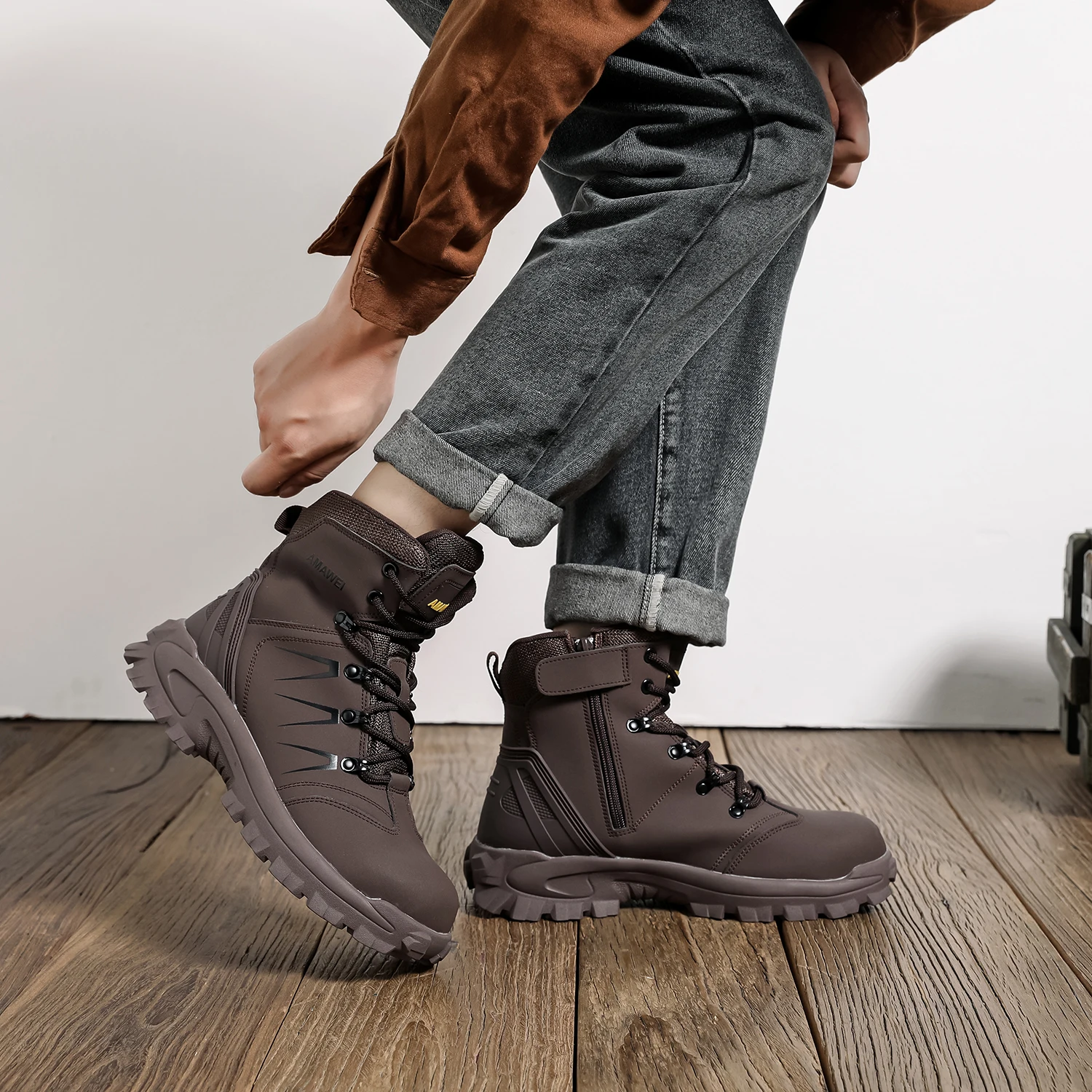 

New Fashion Comfortable Lightweight Work Boots Indestructible Safety Shoes Men Steel Cap Puncture-Proof Sneakers Male Footwear