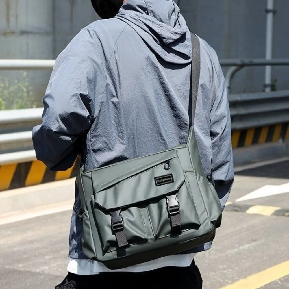 

Large Capacity Men Crossbody Bag Square Harajuku Casual Messenger Bag Lightweight with Badges Single Shoulder Bag Streetwear