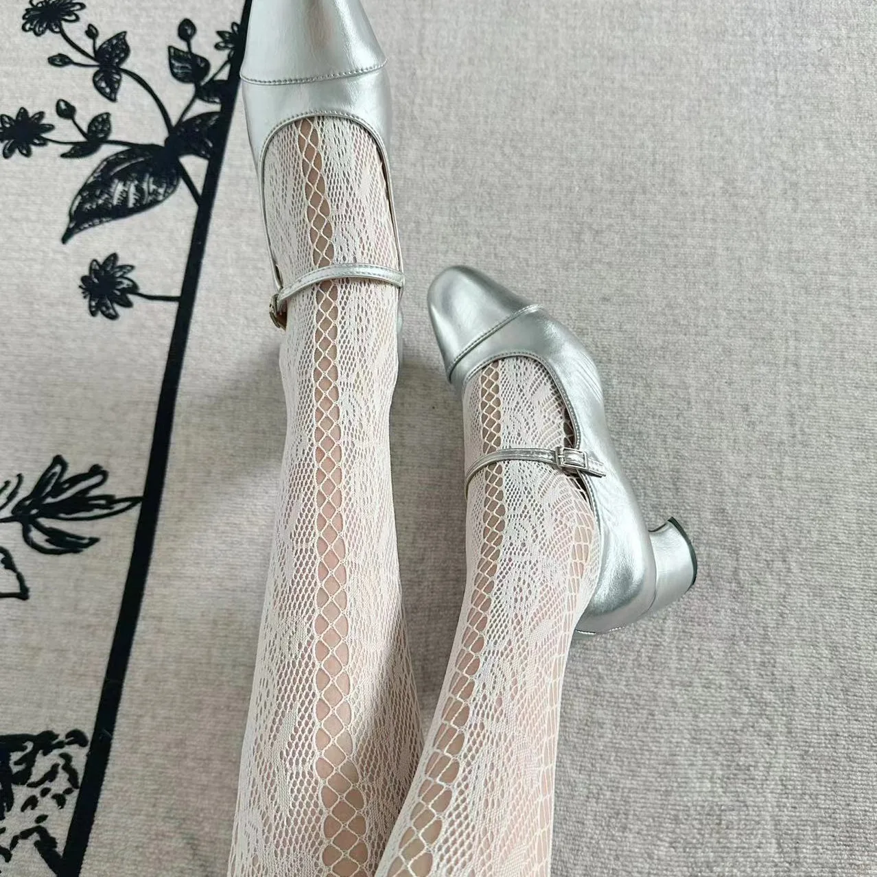 Nouveau Évider Sexy Rose maille bas femmes Cosplay résille chaussettes Leggings collants