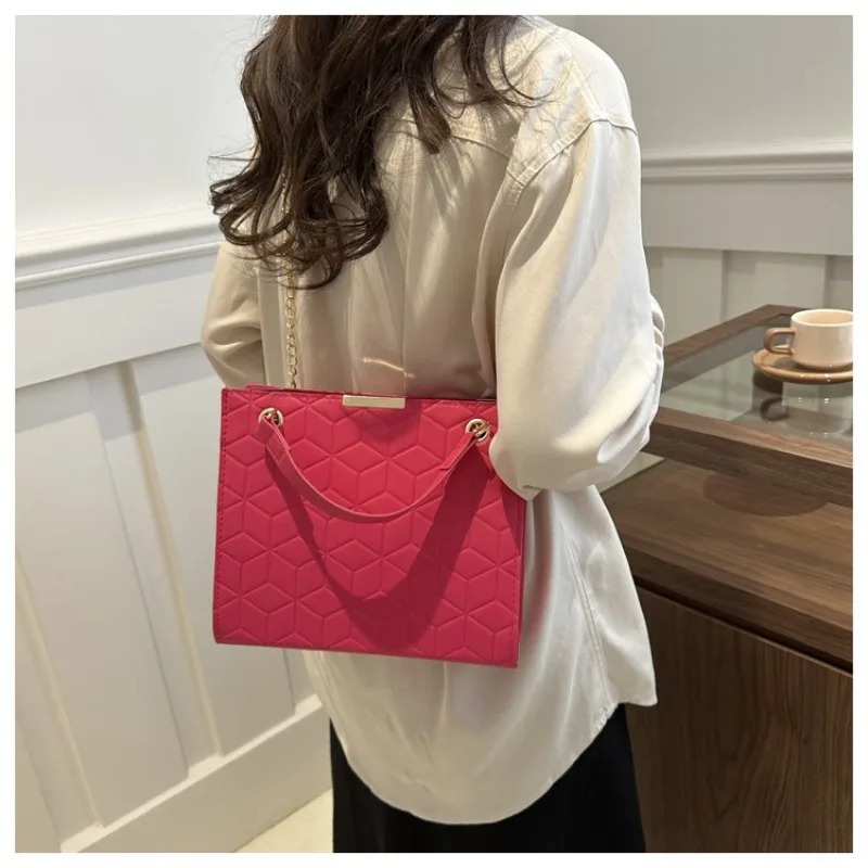 New Korean Version Large-capacity Crossbody Bag Niche Trendy Casual Chain Shoulder Bag High-quality Indentation Shoulder Bag