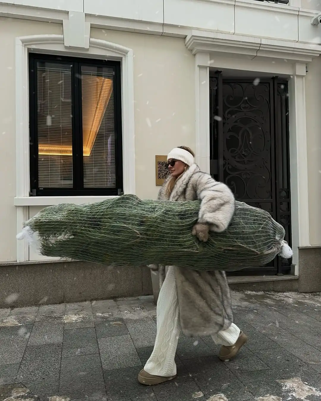 معطف نسائي غير رسمي مصبوغ على الموضة من الفرو الصناعي بأكمام طويلة وطية صدر السترة وياقة ثابتة ملابس خارجية منفوشة معطف شتوي يومي للشارع #2