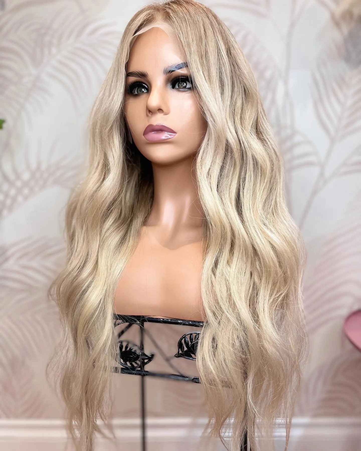 Ombre Ash Blonde Human Hair Wig 13x4 HD Lace Frontal Wig Platinum Body Wave Brazilian Remy Hair Lace Wig 22 Inch Part Lace Wig