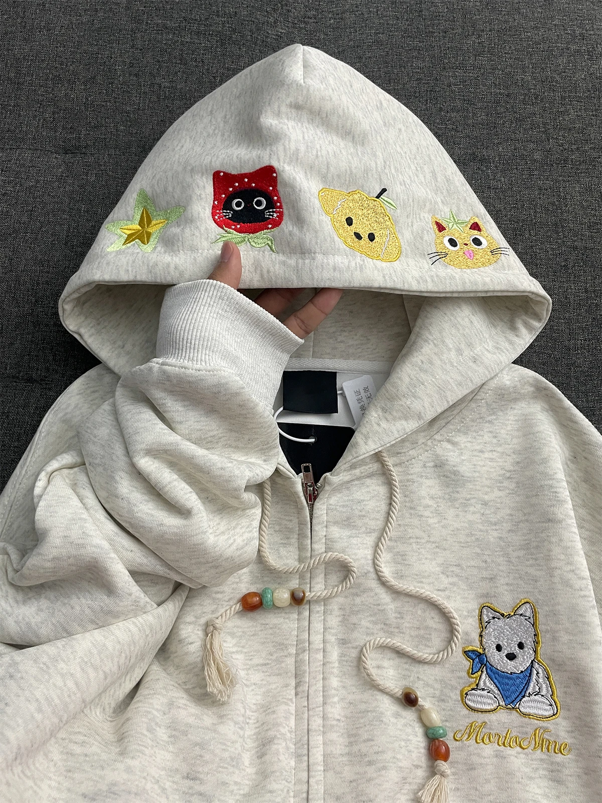 

Laid-ba American Chic Cartoon Dog Embroidery Hoodie Sweatirt Loose Fit High-End Feel Open Cardigan Jaet for Couples