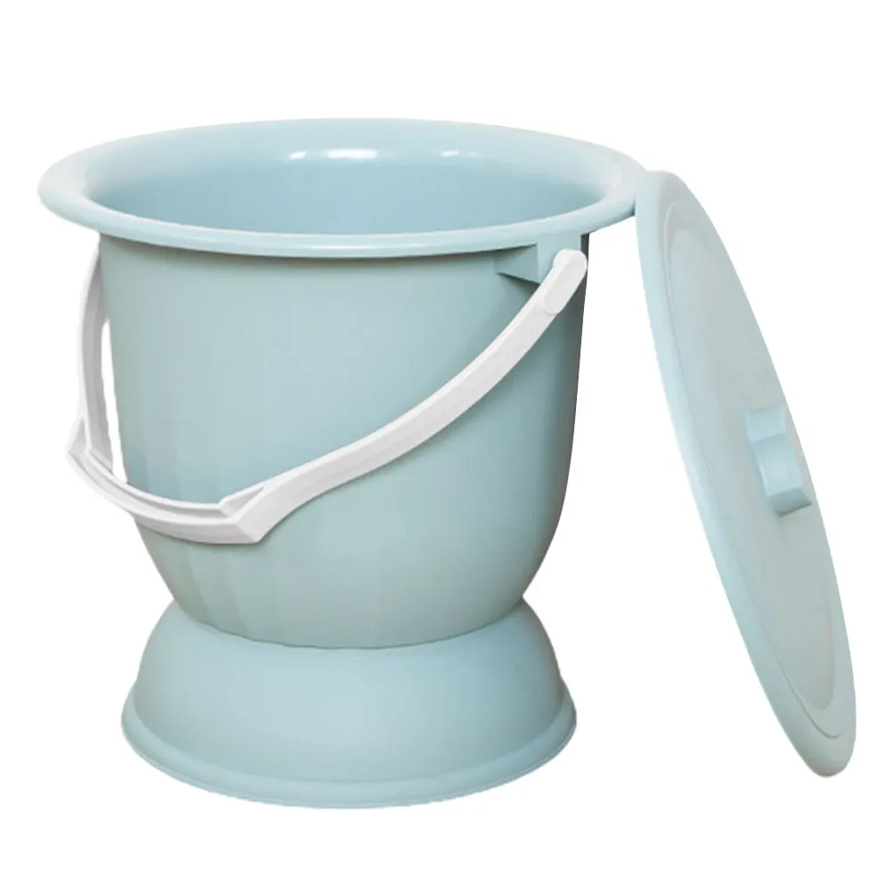

Portable Anti Odor Chamber Pot Plastic Spittoon Urinal for Camping Bedroom PP Material Drop Resistant Durable Non Slip Design