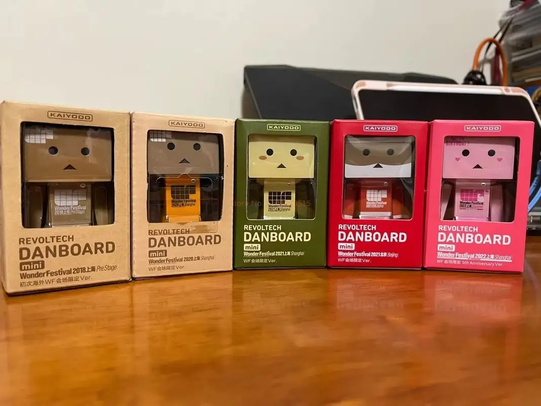 متوفر في المخزون الأصلي REVOLTECH DANBOARD wf2025 مجموعة نموذج اللعب KOJIMA PRODUCTIONS Wonder Festival 5th Anniversary Ver