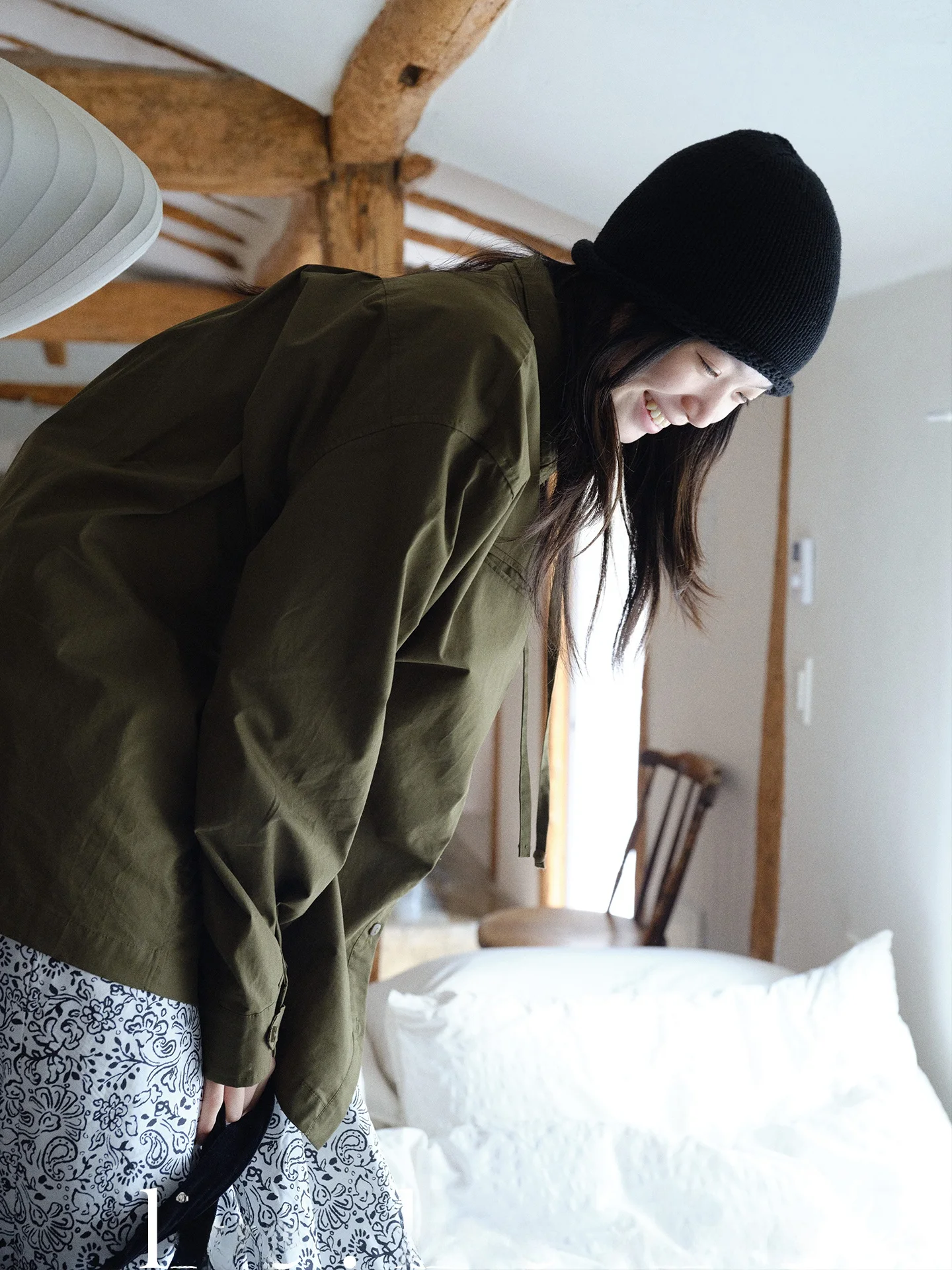 

Японская женская рубашка Livelivelive S с бантом, воротником-стойкой, двойным использованием, из хлопка, с длинными рукавами, с декоративными элементами.