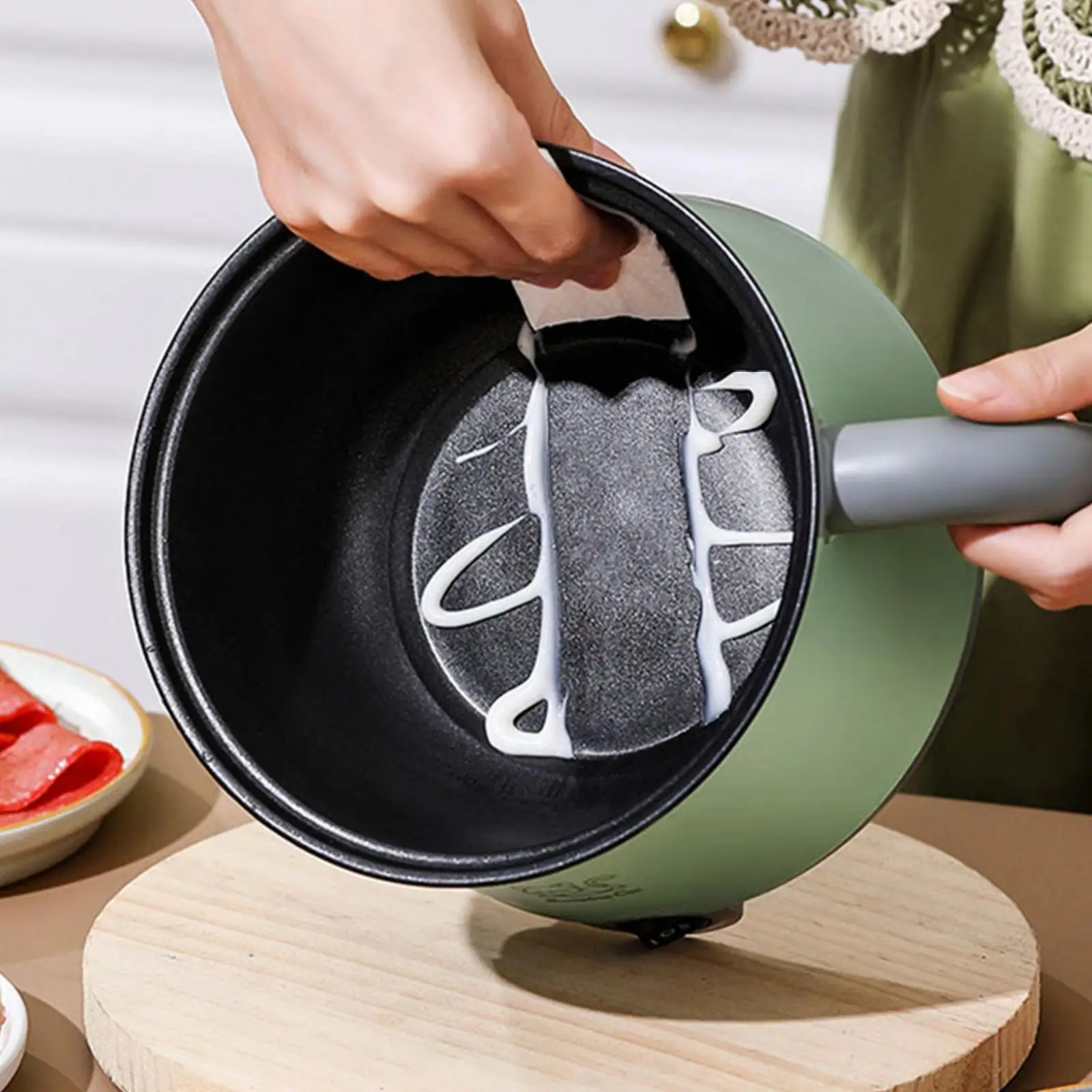 1.8L Electric Hot Pot with Steamer Portable Cooking Pot Multipurpose Ramen Cooker Nonstick for Eggs Soup Oatmeal Steak Dumpling