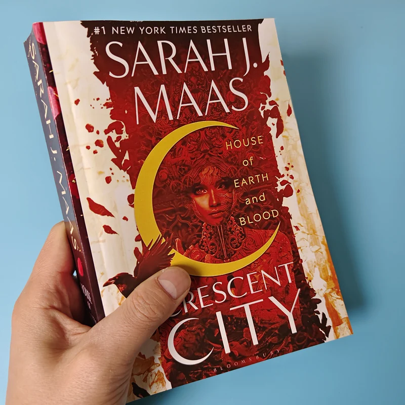 A Crescent City Novel book in English Sarahj Maas house of sky and breath houe of earth and blood