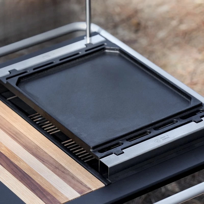 

Camping outdoor one unit baking pan with storm stove using IGT accessories iron plate frying pan