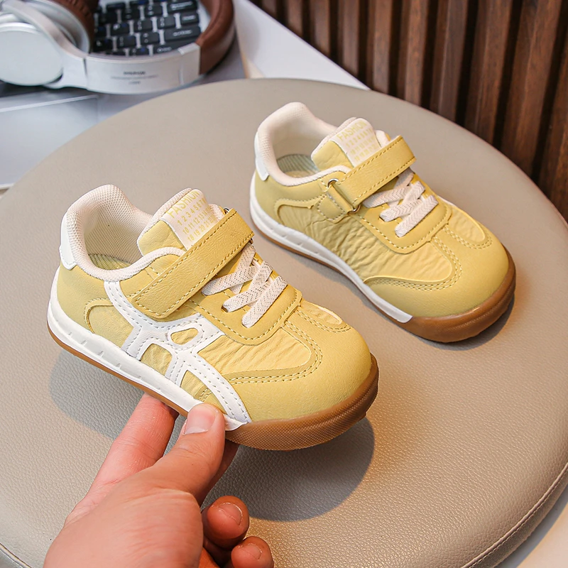 

2026 Girls' Boy Spring/Summer New Style Sneakers Color Blocking Fashion Versatile Casual Shoes Leather Upper, Non-Slip Soft Sole