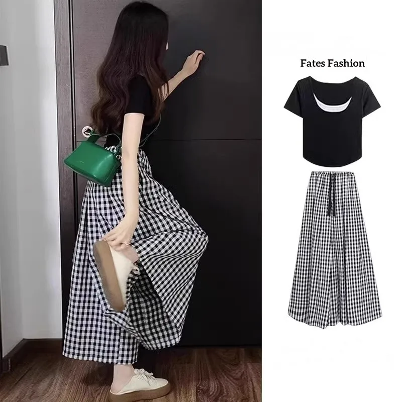 

High End Plaid Wide Leg Skirt and Pants Set for Women's Spring and Summer Temperament Short Sleeved Top and Pants Two-piece Set