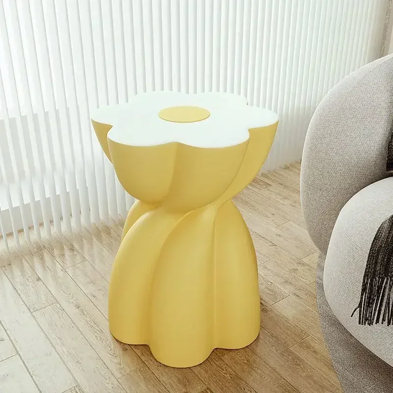 Nordic Furniture Flower Coffee Table Home Decoration Sculpture Living Room Sofa Side Table Bedroom Bedside Table Storage Desk