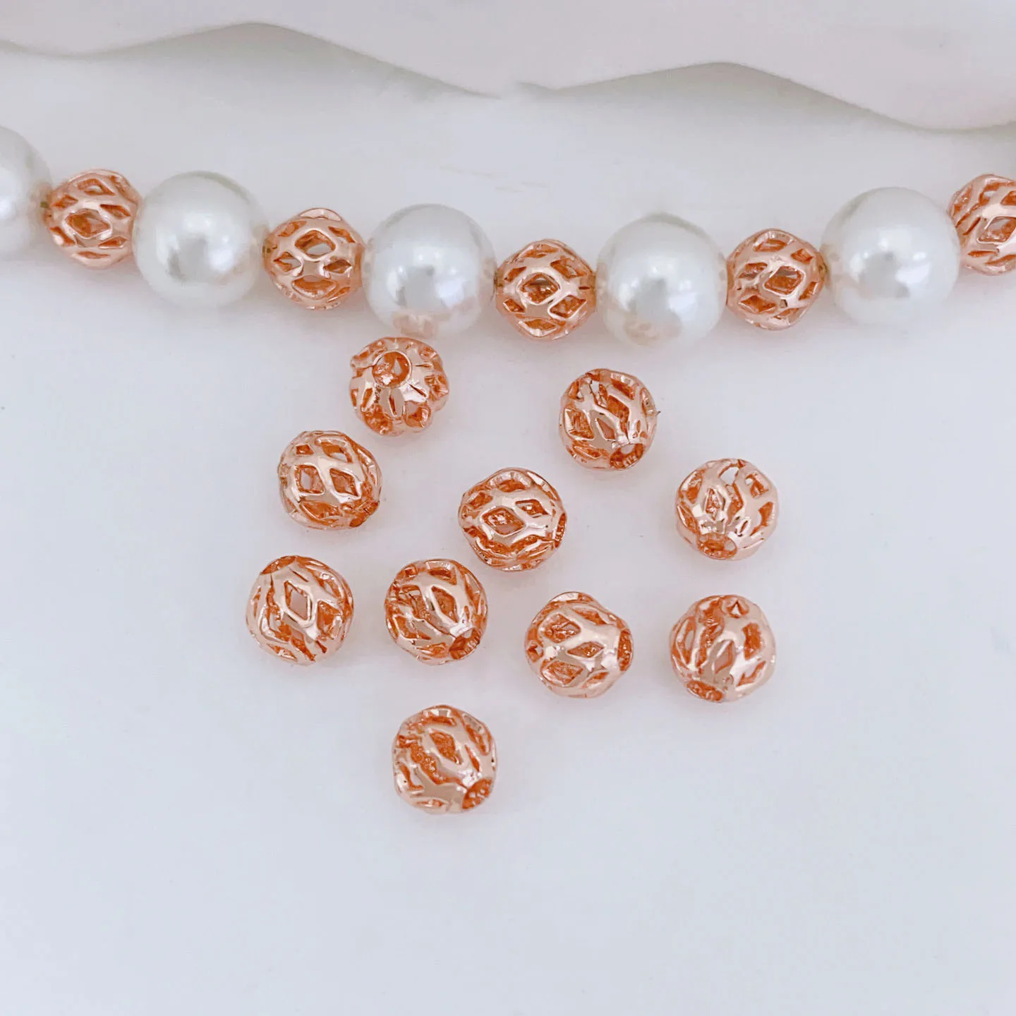 ลูกปัดตาข่ายกลมชุบทอง 50 ชิ้น สำหรับทำสร้อยข้อมือ สร้อยคอ DIY อุปกรณ์ทำเครื่องประดับ ขายส่ง