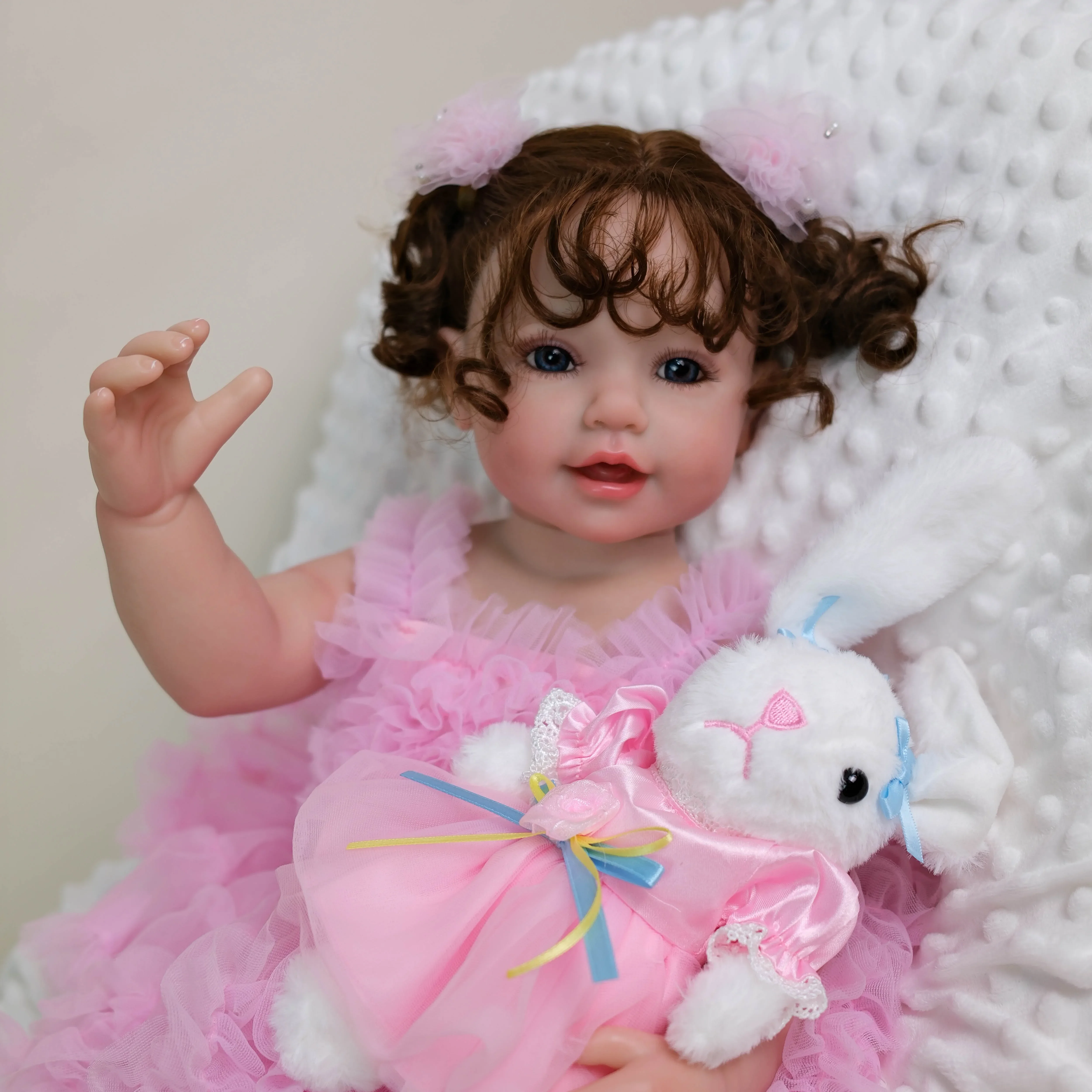 NPK 22'' Ręcznie Malowana 3D Skóra Wysokiej Jakości Całe Ciało Winylowa Lalka Reborn Niemowlę Uśmiechnięta Dziewczynka Bardzo Realistyczna z Włosami na Żyłce na Prezent dla Dziecka