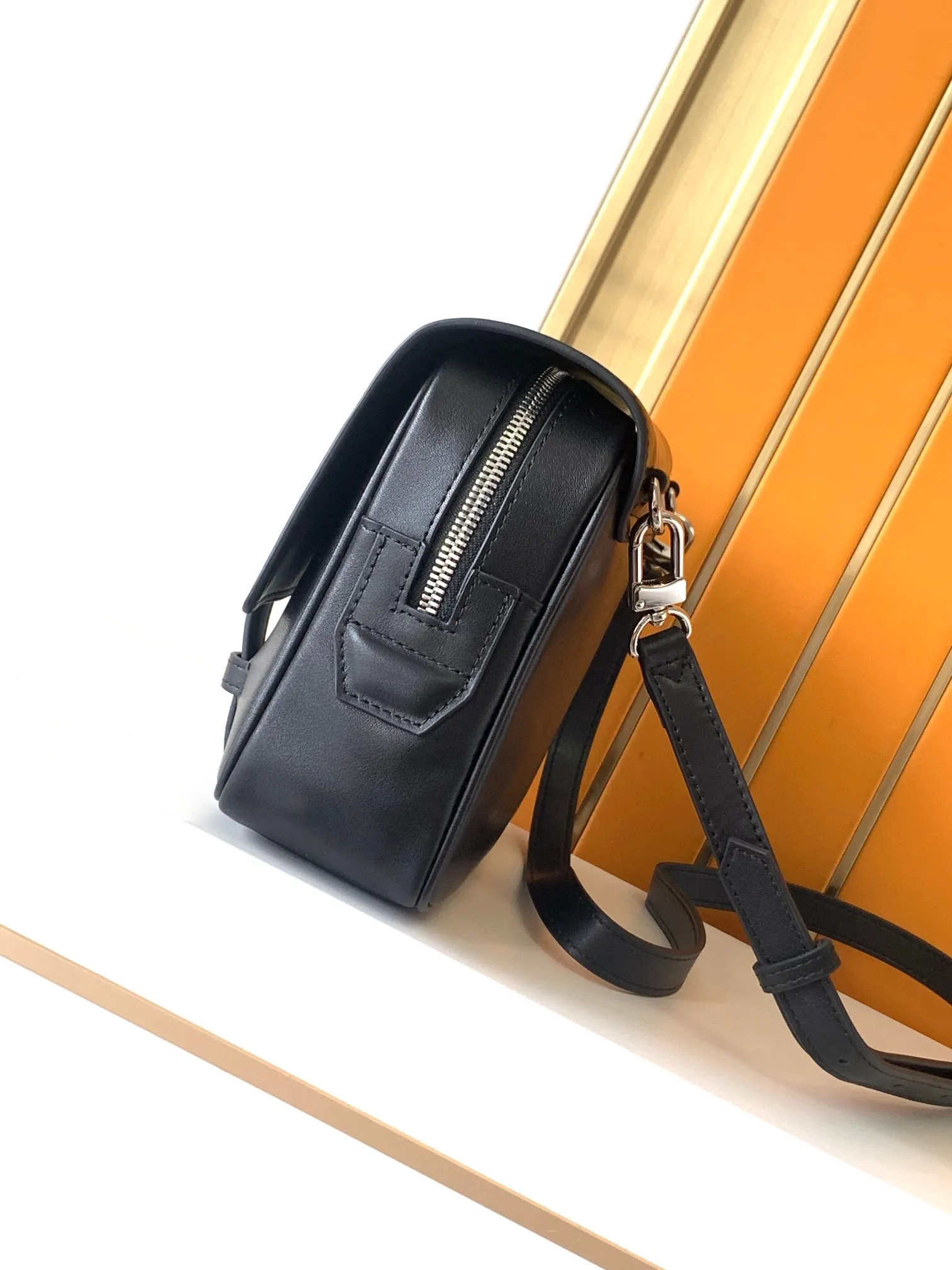 MB M1237 bolso cruzado de lujo para hombre, capa superior de piel de vaca, bolso de hombro informal de negocios para hombre, mensaje para más fotos