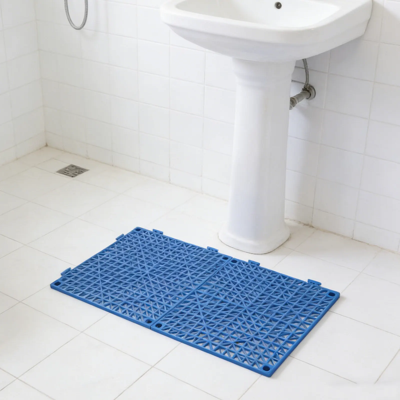 2Pcs Anti-Slip Drainage Floor Mats Bathroom Interlocking Tiles Non-Slip Modular Shower Pool Deck Garage Outdoor 30x30cm