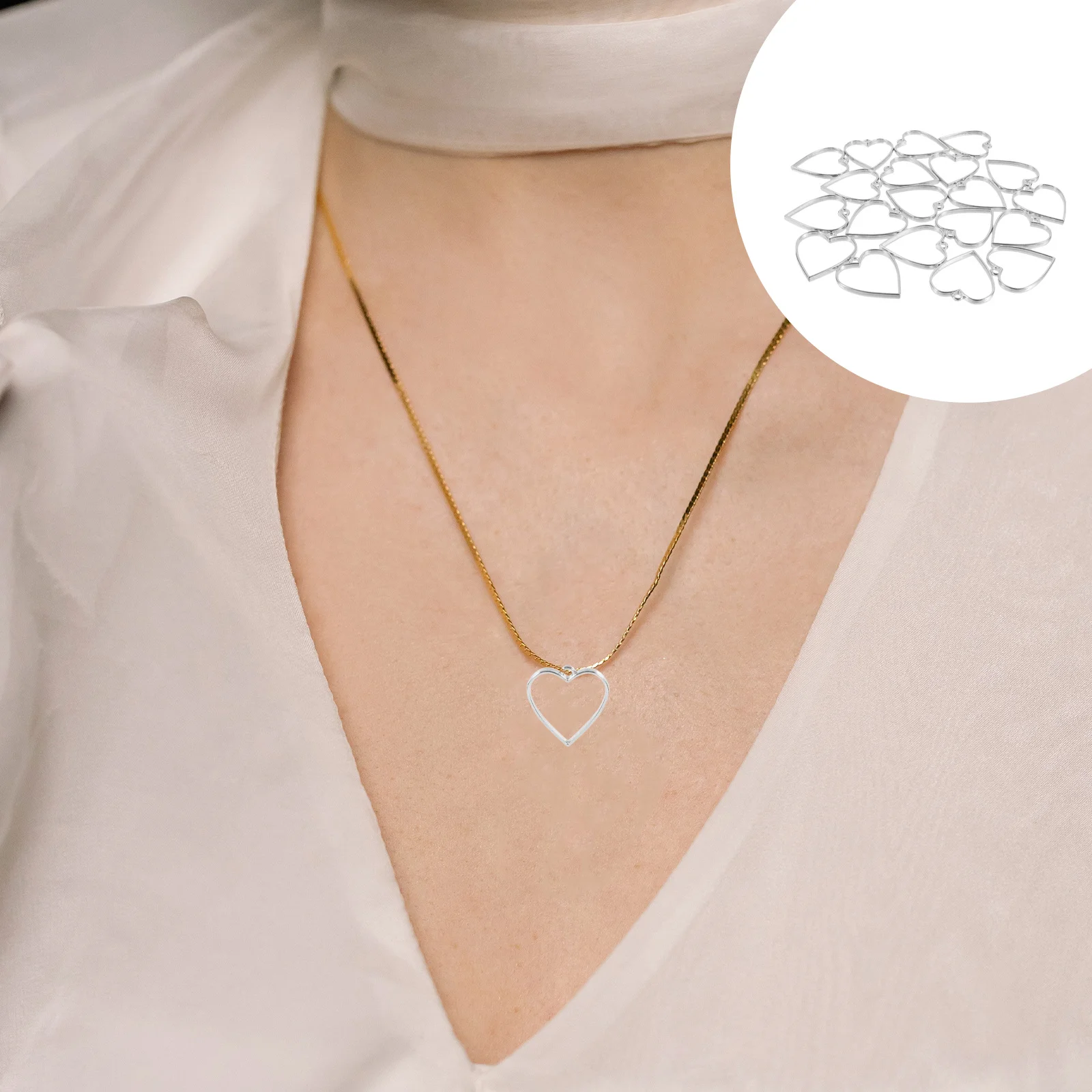 

20Pcs Heart Shaped Frame Pendants DIY Jewelry Making Kit Alloy Decorative Pendants for Necklace Brooch Handmade Craft