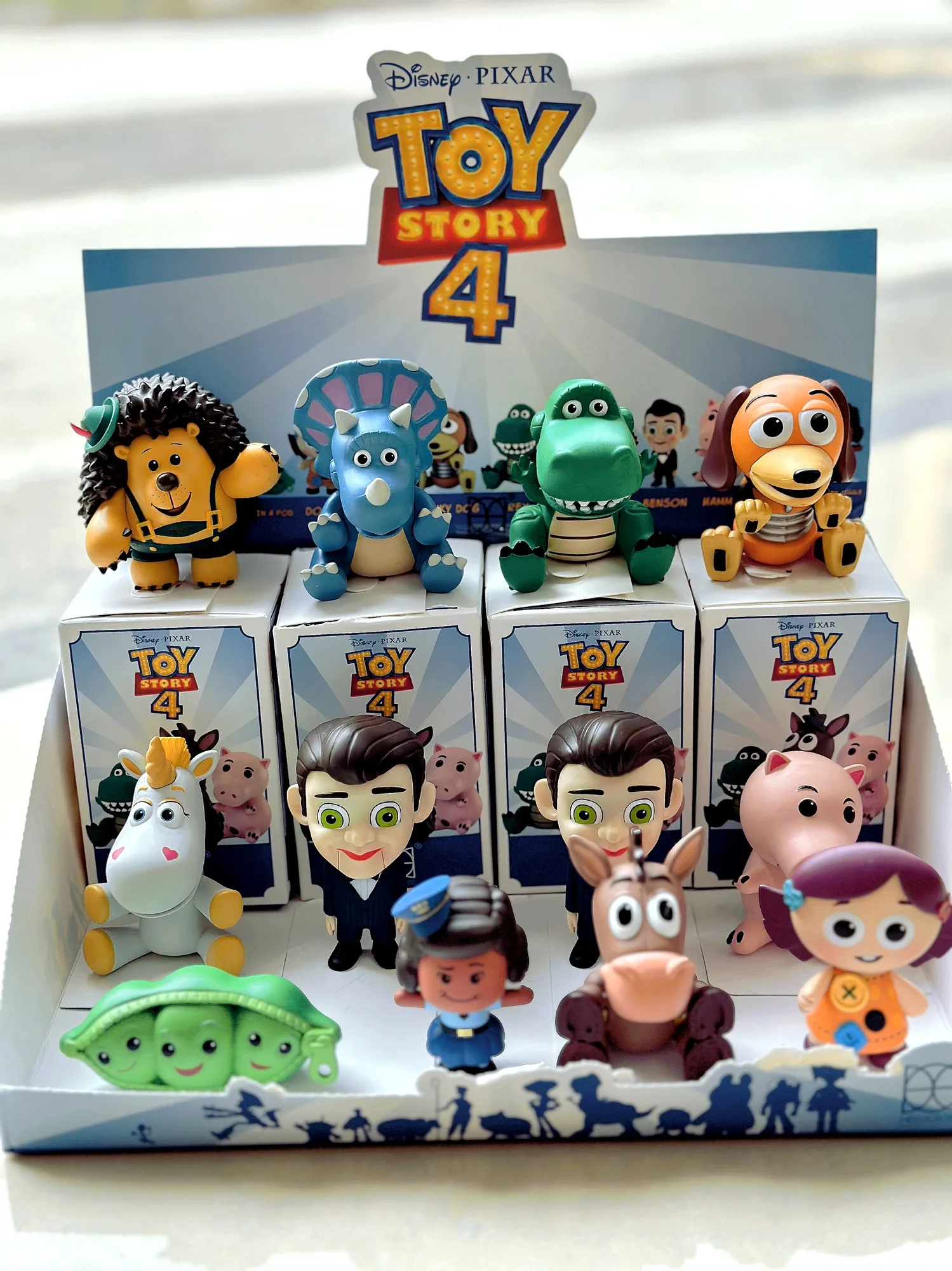 

Herocross Disney Pixar Toy Story 4 Blind Box Second Generation Mini Figure Benson Mystery Box Toy Model Gift Collection Ornament