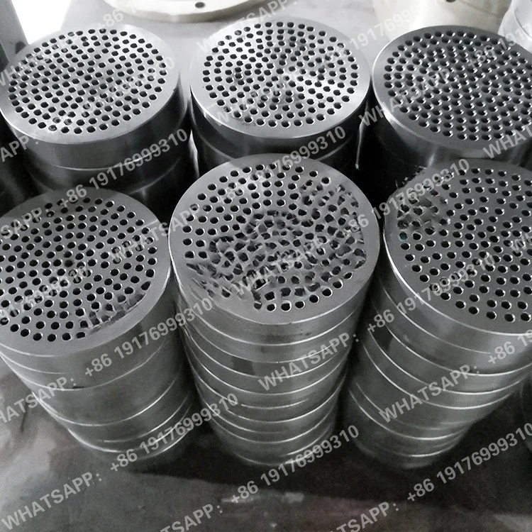 machine-de-soufflage-de-plaques-filtrantes-accessoires-a-trois-voies-modeles-de-plaques-filtrantes-sont-complets-et-peuvent-etre-personnalises