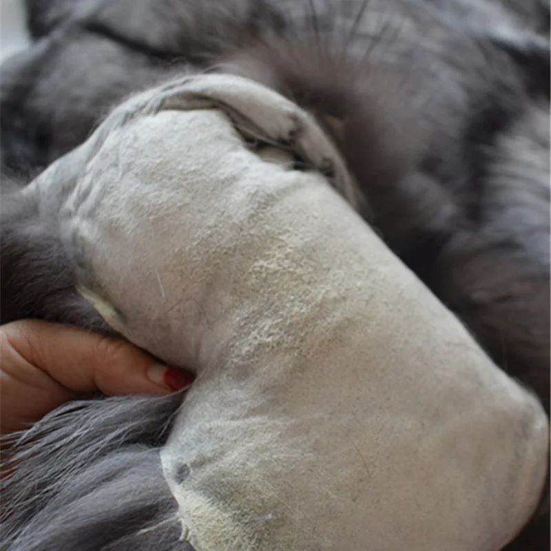 Natural Fox Skin High-grade Fur Raw Materials Silver Fox Whole Skin Sewing Coat Clothing Fur Collar Hat Gloves Fur Decoration