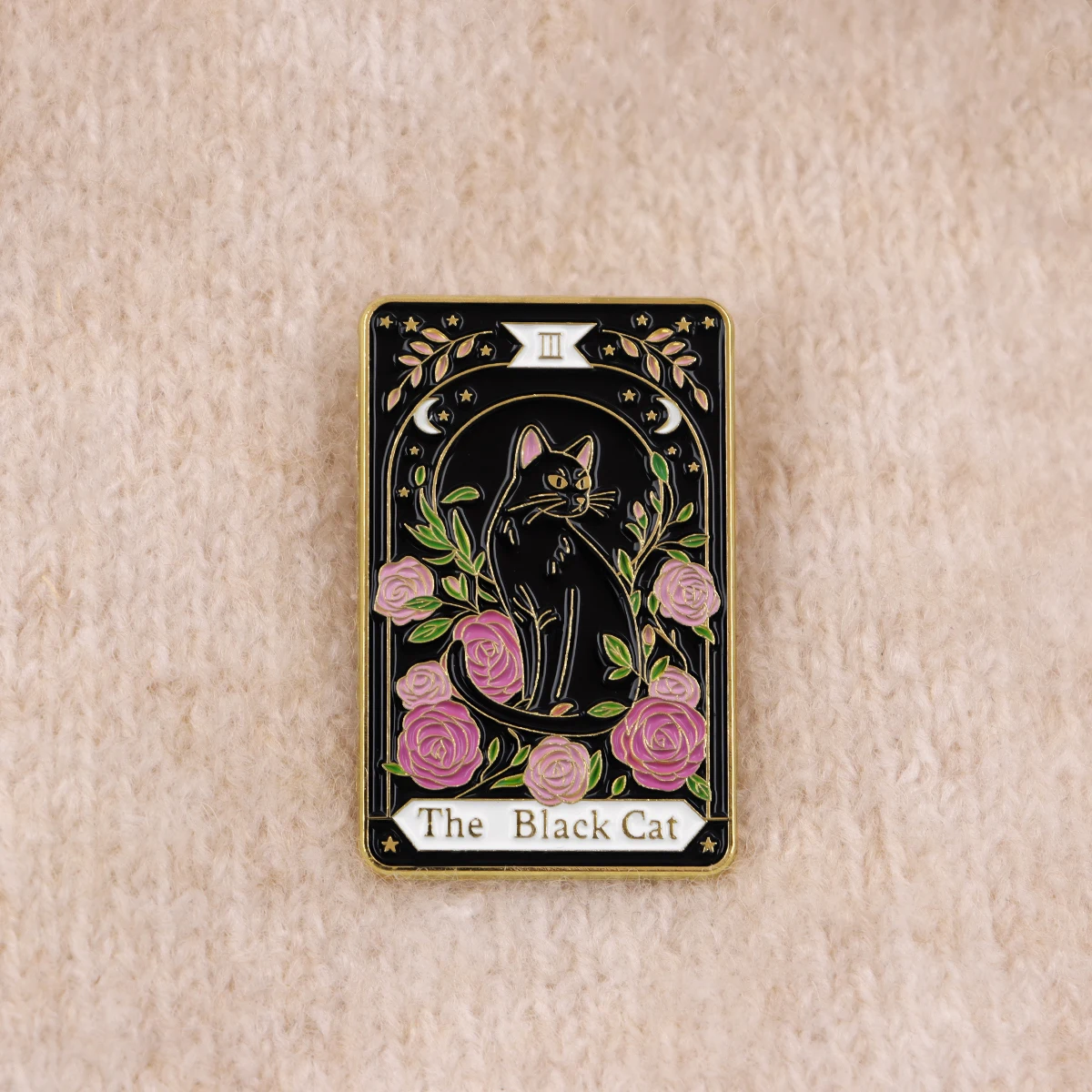 Black Cat Enamel Pin Vintage Flowers Brooch Pines Lapel Pins Badge on Backpack Clothing Accessories Animal Jewelry Friends Gifts