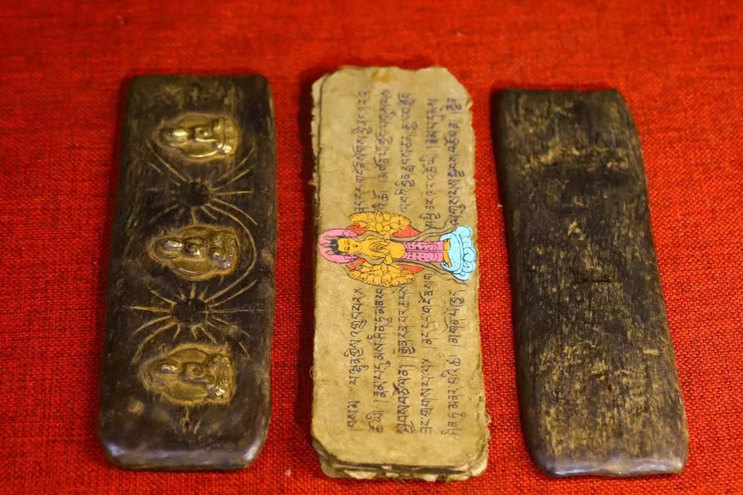 Old Tibet the old scriptures of the temple,#01,best collection & adornment