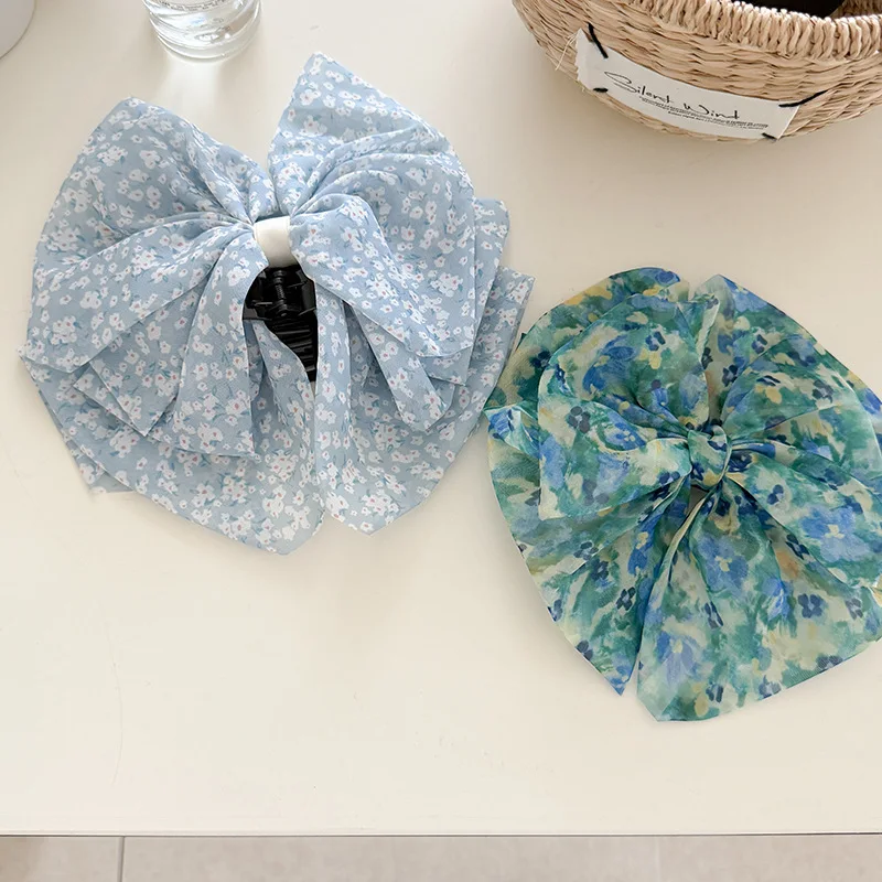 Small Floral Hair Claw Clip Butterfly Bow Ponytail Holder Volumizing High Density for Women Boho Daily Use Green view 3