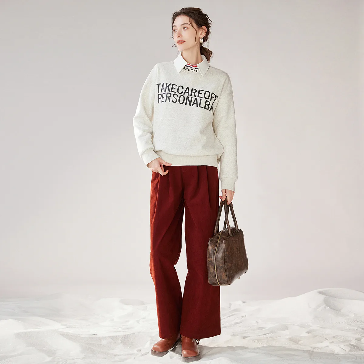 LOUIS YAO 2025 Winter Letter Printed Velvet Thick Hoodie Round Neck Micro Elastic Loose Shoulder Sleeve Women's Hoodie