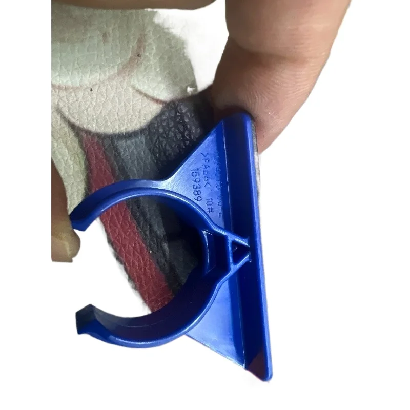 

Оригинальный автомобильный зажим для водопроводной трубы с батарейным питанием для Tesla Model 3 ModelY, 1 шт., абсолютно новый