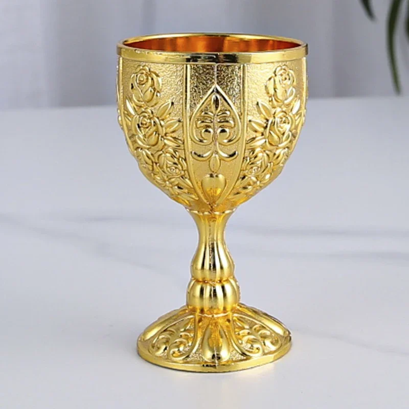 1 pumpkin shaped metal pattern design white wine cup, palace vintage spirit cup, suitable for banquets, restaurants, bars.