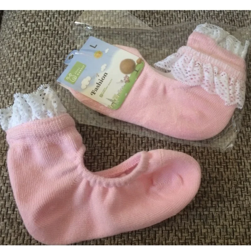 Summer Fashion Toddler Lace Grip Socks for Children Ages 0-6 Years with White Ruffles Dress Low Cut Socks for Girls Outfit