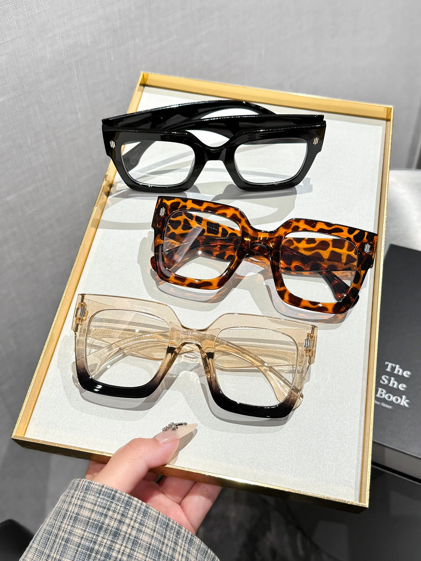 3pcs eye-catching frame, transparent lens glasses, thickened glossy frame, three-color matching, casual daily wear