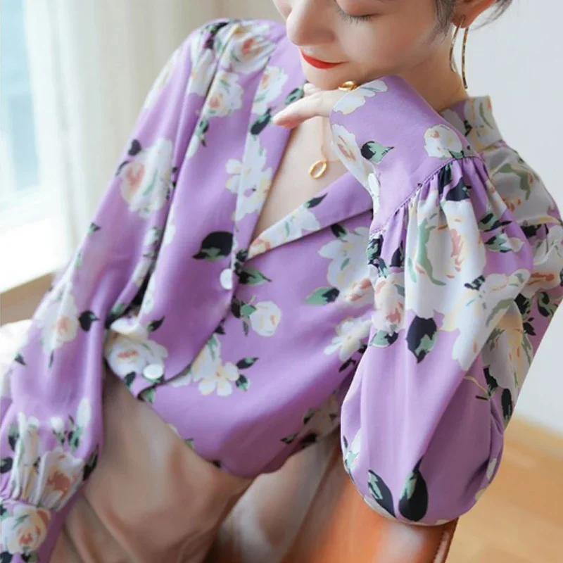 Vintage Purple Floral Print Blouse Elegant Office Lady Notched Collar Silk Shirt 2024 New French Style Women Loose Clothes 27268