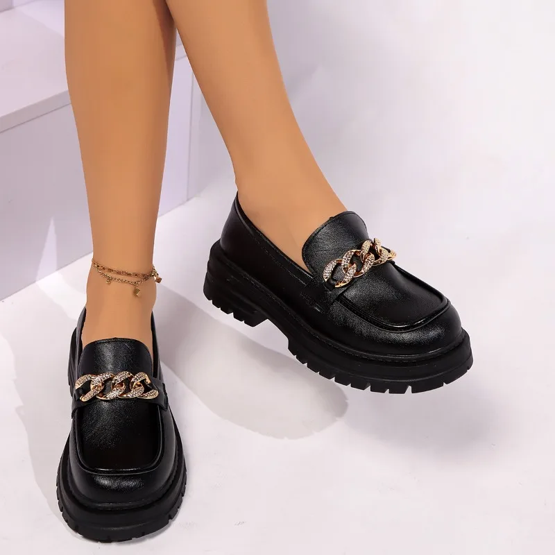 2024 Nowe damskie czółenka z okrągłym noskiem na średnim obcasie dla kobiet Slip on Loafers Outdoor Office Lady Fashion Antypoślizgowe buty damskie