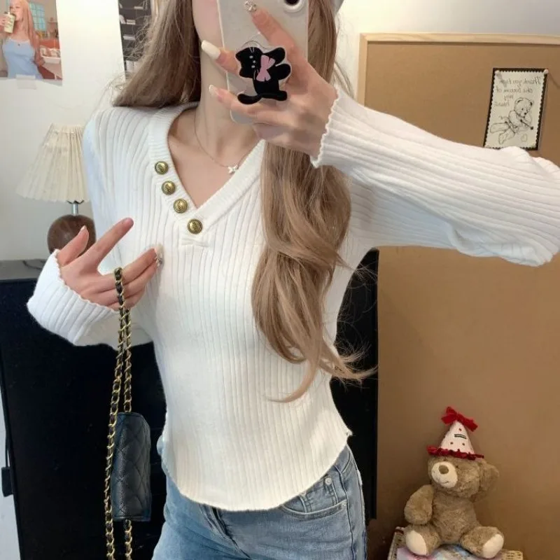 クリスマスアンコールレッドVネックニットセーター女性用秋冬新作ハイエンドスリムベースシャツトップ