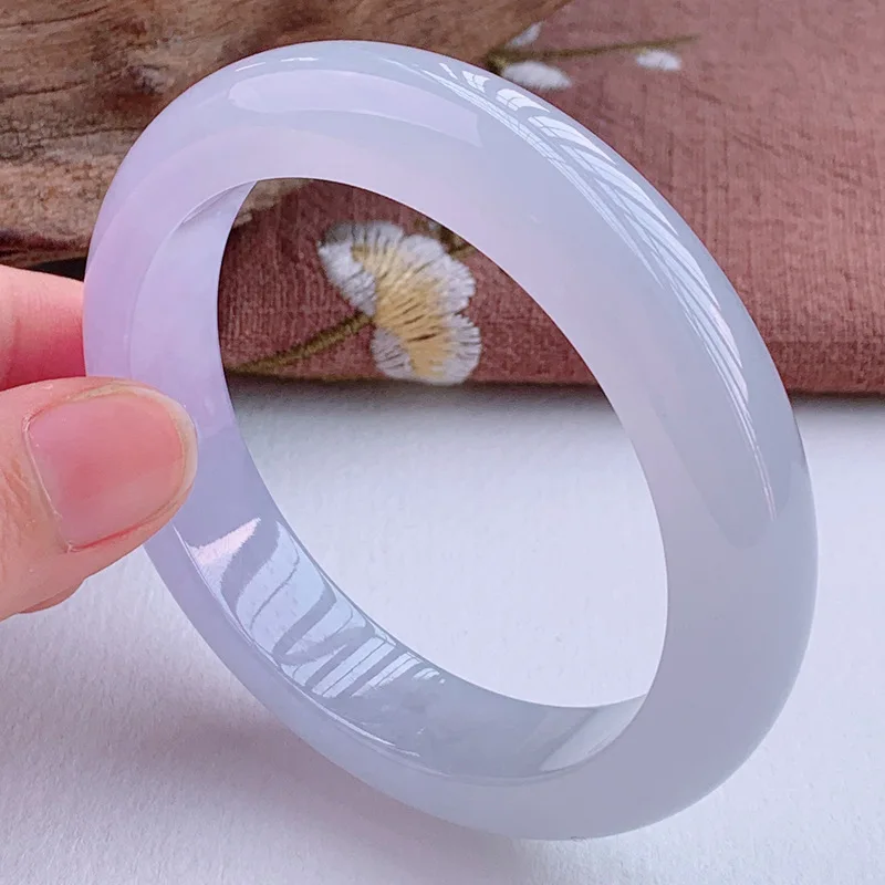 Natural Burmese old mine water-rich, ice-like texture, lavender jade light purple translucent round bracelet