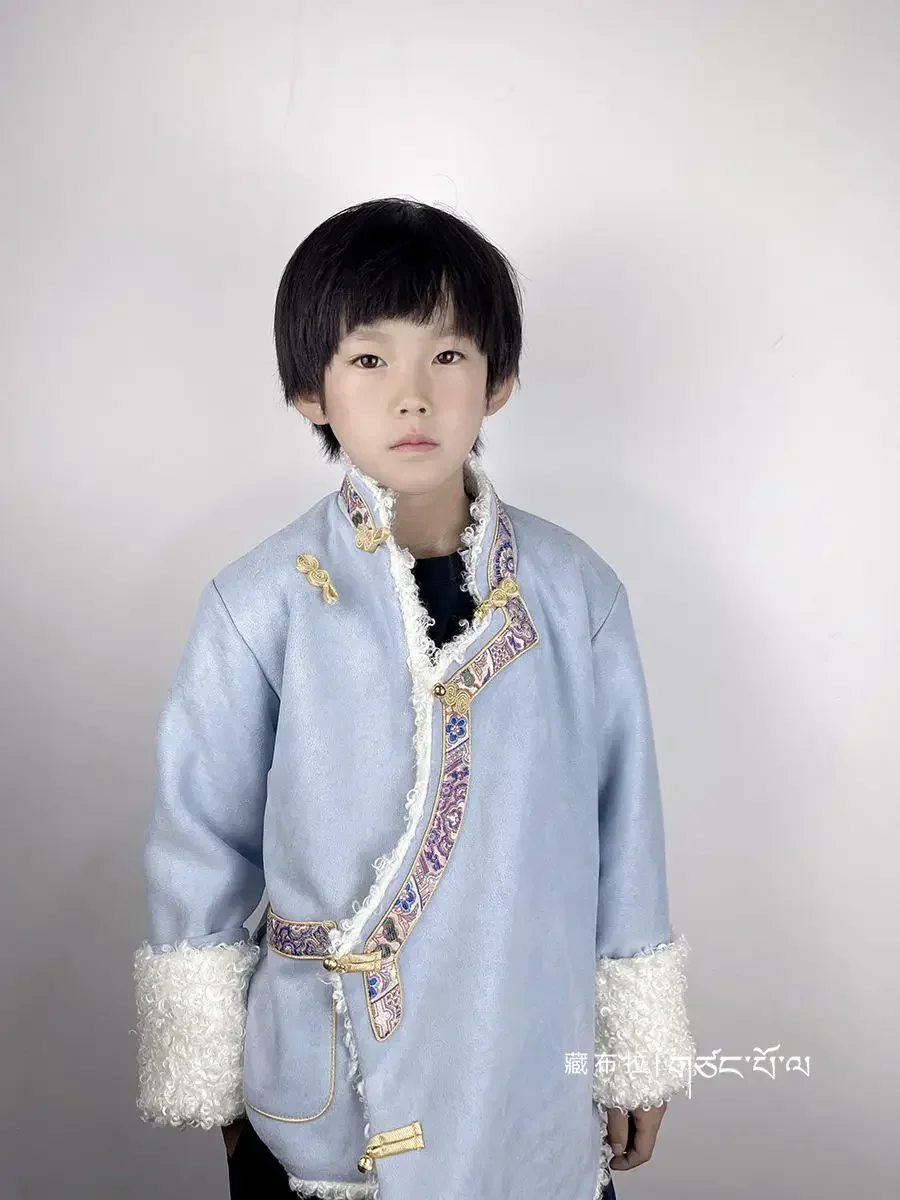 Takie samo zimowe bawełniane, grube i ciepłe ubrania tybetańskie dla dzieci, zarówno dla mężczyzn, jak i kobiet.