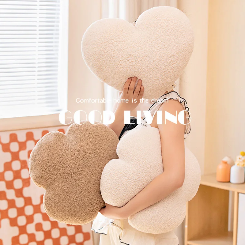 40cm French Cream Throw Pillow Love Four-leaf Clover Stuffed Toys Throw Pillow Soft Comfortable Home Creative Decoration Gifts