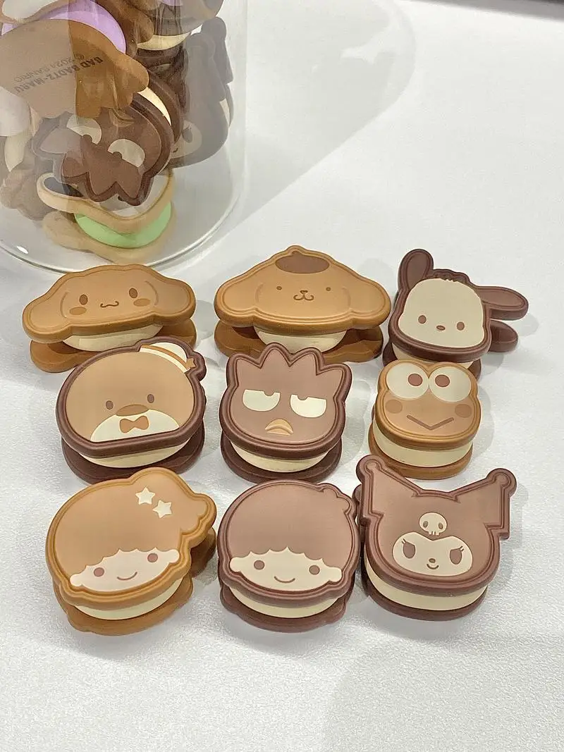 Sanrio Familie Sandwich Kekse Süßigkeiten Granulat Trend Blind Box Tischdekoration Spielzeug Peripheres Minispielzeug