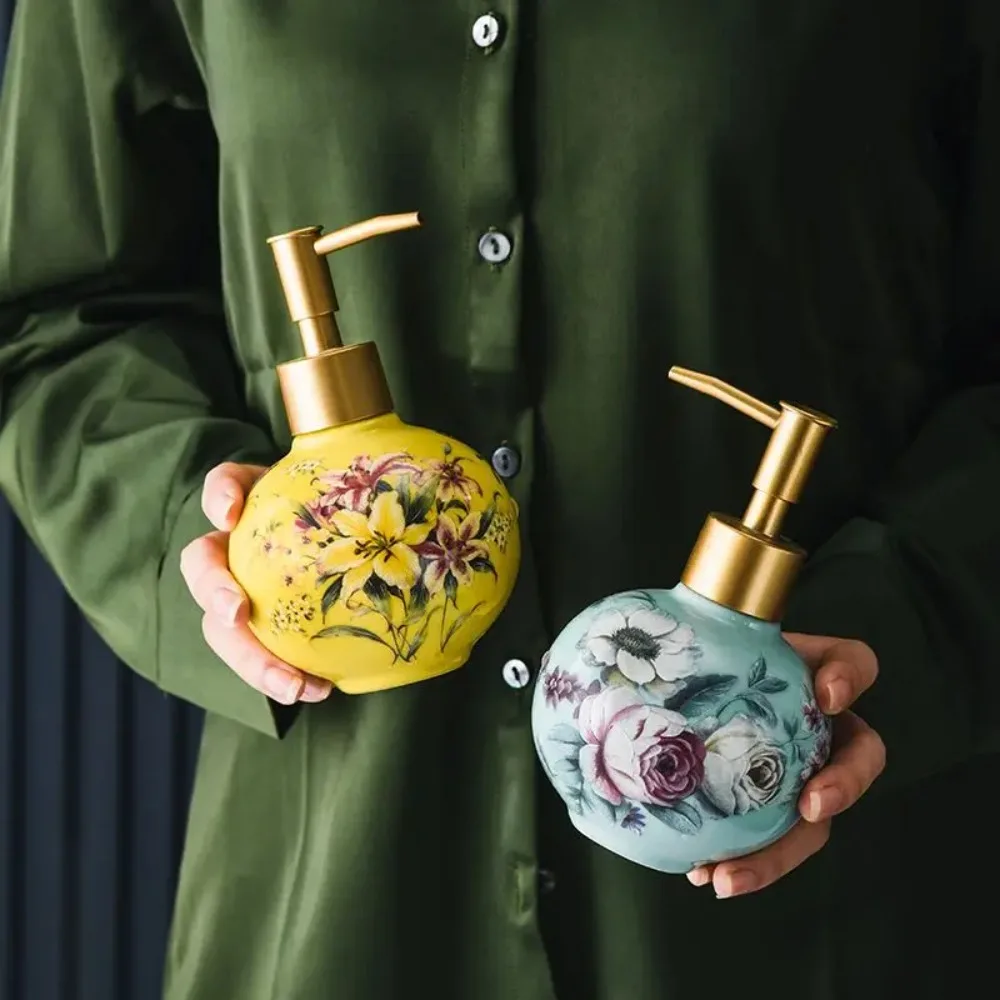 Colorful Flower-and-bird Decorative Ceramic Emulsion Bottle Bathroom Accessories Household Shampoo Makeup Remover Container