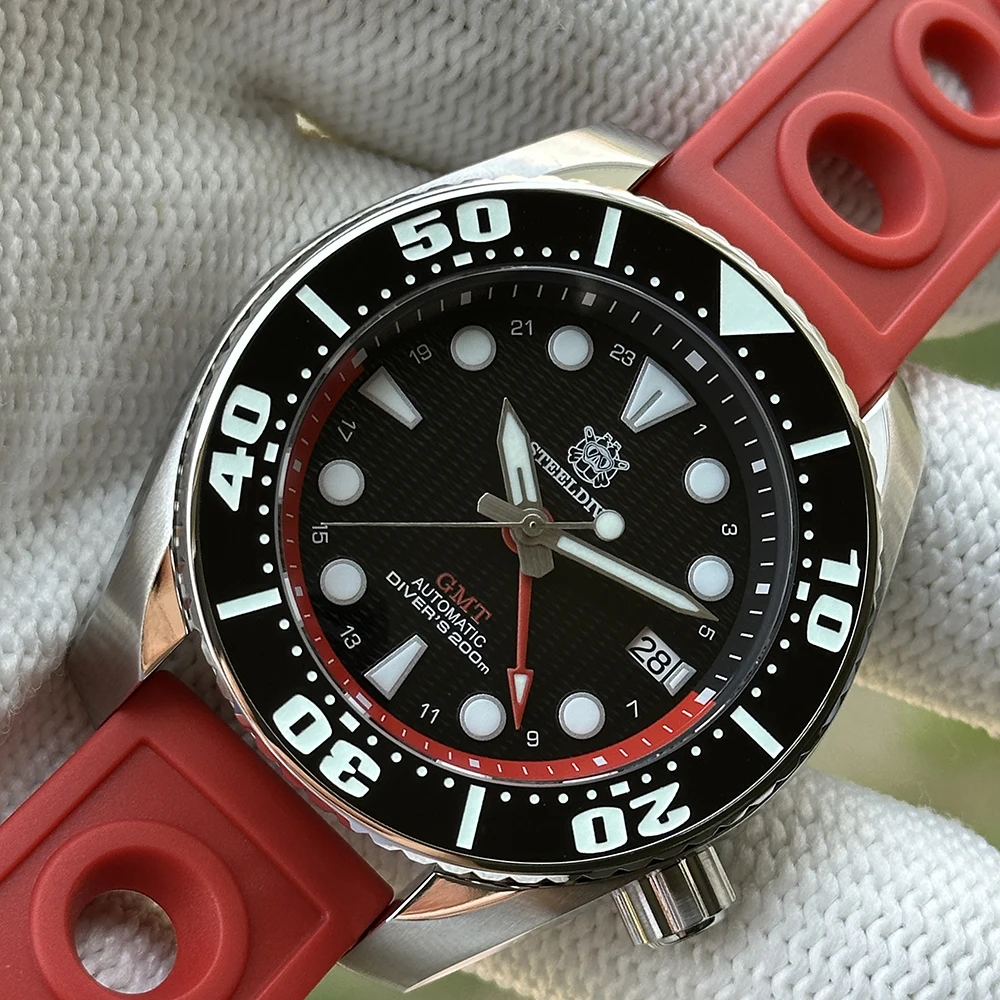 STEELDIVE Men GMT Watch 44.9mm Automatic Mechanical Wristwatch Diver 20ATM Waterproof BGW-9 Luminous Sapphire NH34 Ceramic Bezel