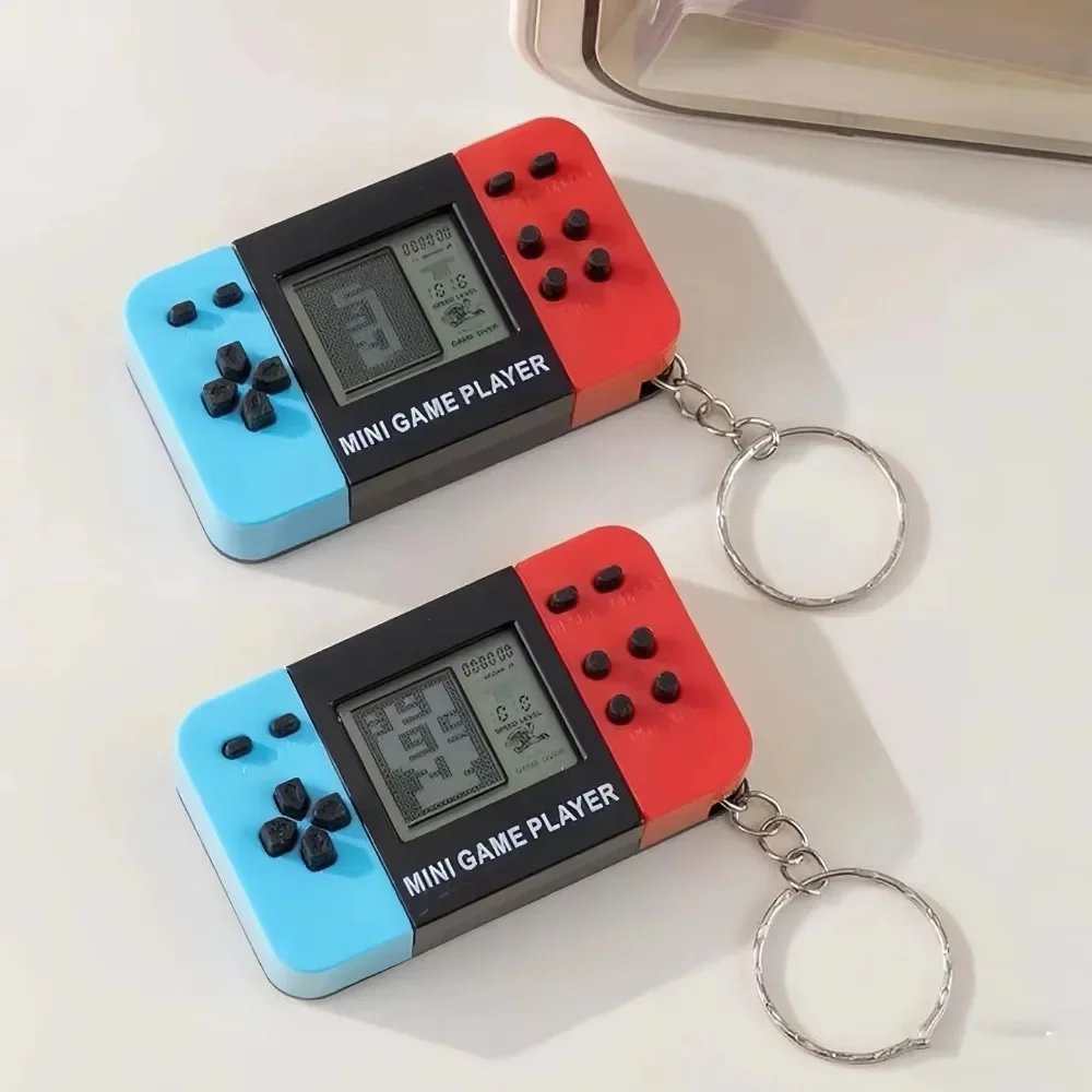 Retro Tetris Game Console Keychain Dual Color Handheld Electronic Game Player Classic Pocket Toy for Backpack Purse Key Ring