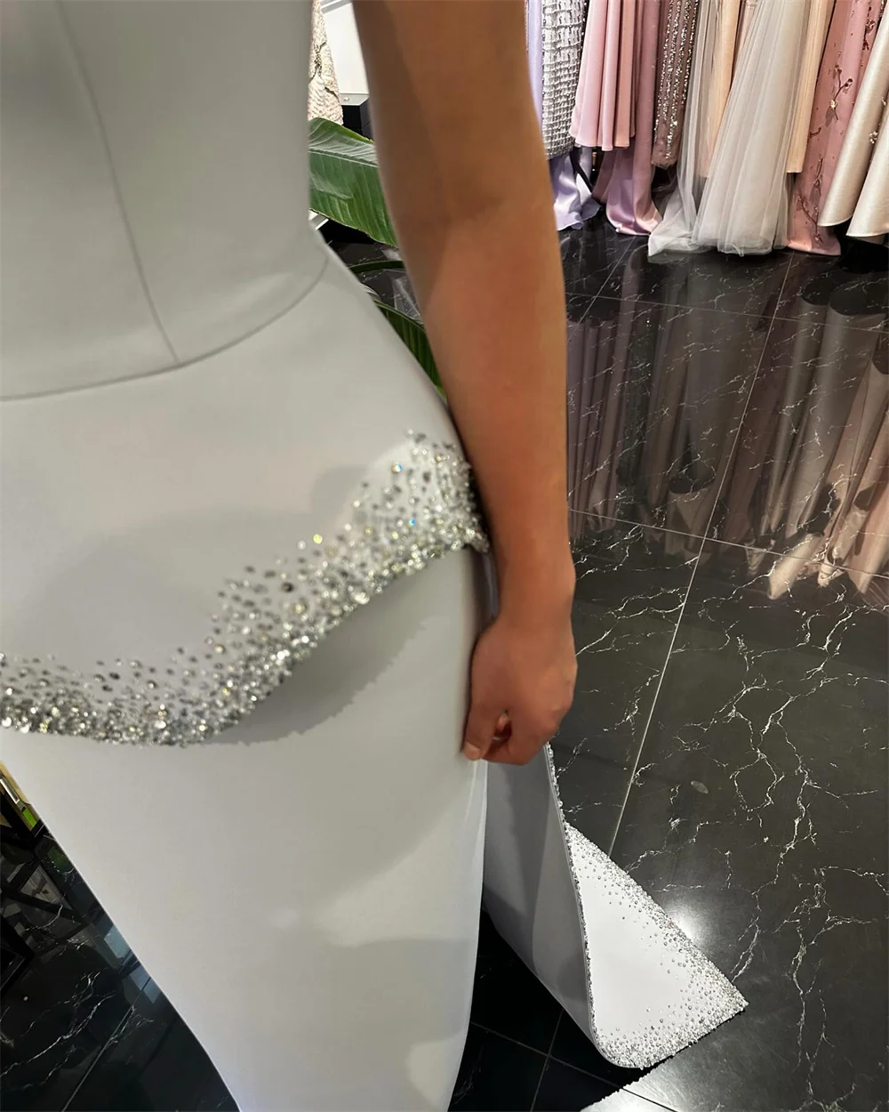 Contessa Aangepaste avondjurk galajurk bruiloftsgastjurk elegante strapless mouwloze schede maxi crêpe kralen peplum feest