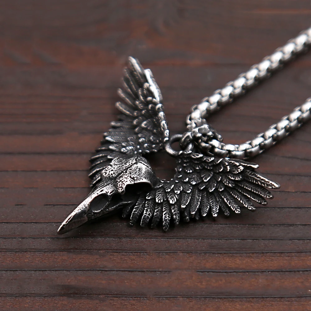 Unique Vintage Black Raven Skull Wing Pendant Necklace for Men Women Stainless Steel Punk Animal Amulet Jewelry Gifts Wholesale